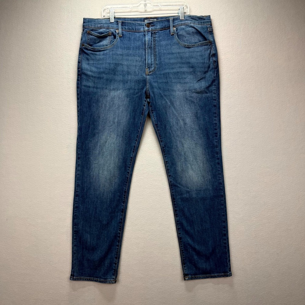 Lucky Brand Jeans Mens 40x31* Blue Denim Cotton Stretch 223 Classic Straight Fit